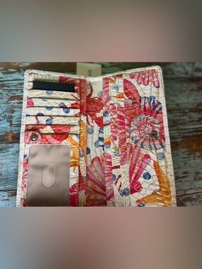 BRAHMIN MULTI CHATTAWAY ADELLE WALLET NWT